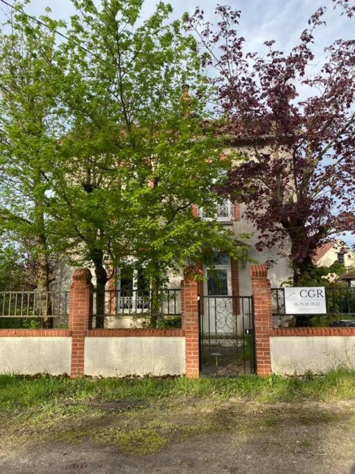 Hébergement de vacances Maison Les 3 Fees , 3 Chambres, Chamerolles *
